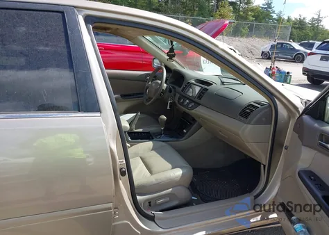 2005 Toyota Camry Le из США, поврежденный, VIN 4T1BE32K85U521358